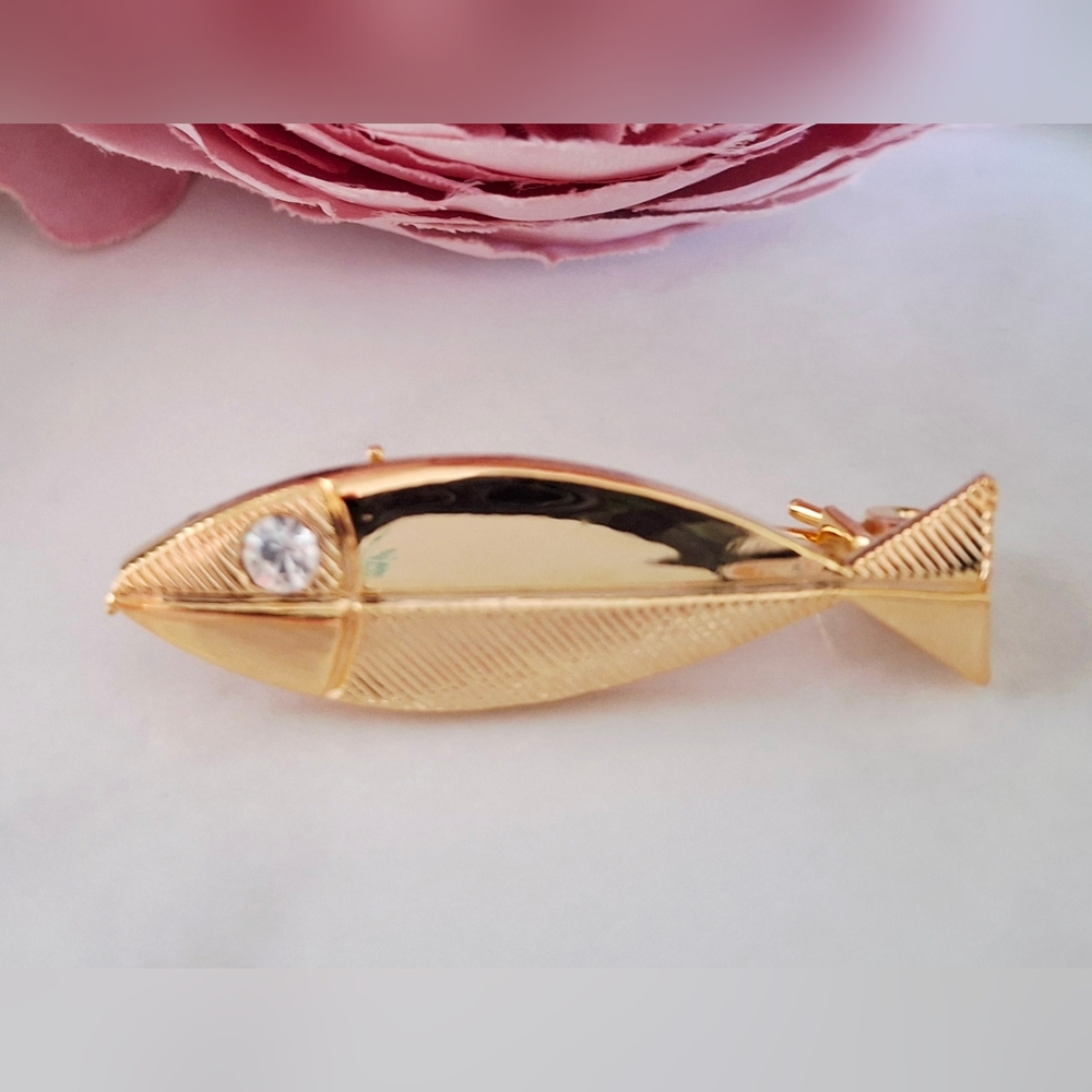 Vintage 80s 🐠✨️Golden Fish Brooch/Pin